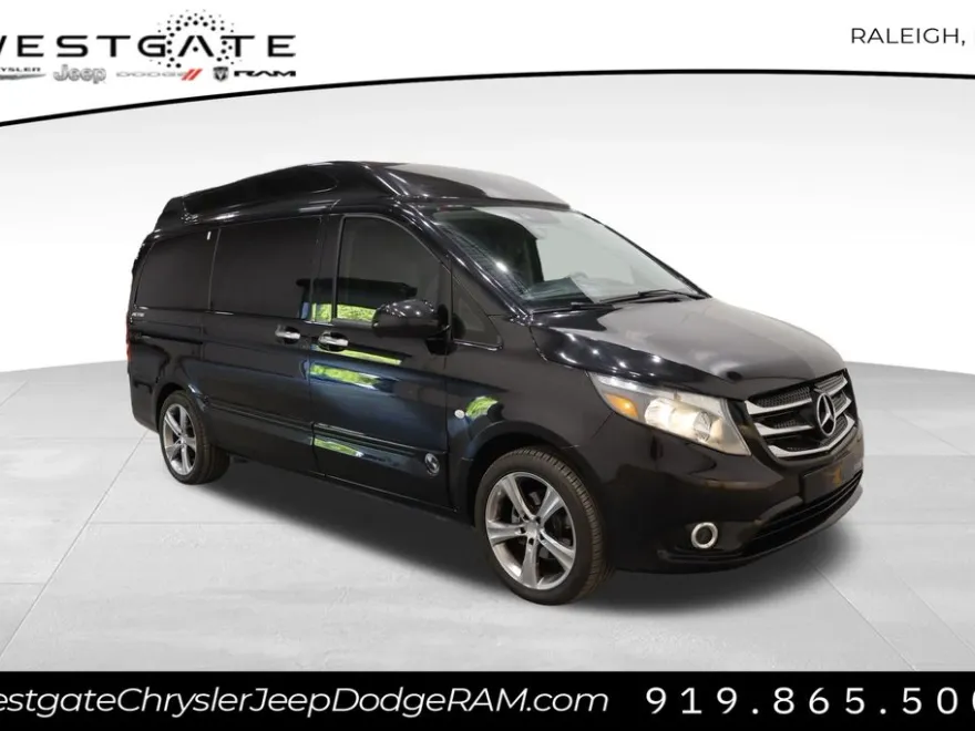 2016 Mercedes Benz Metris Passenger Van photo 1