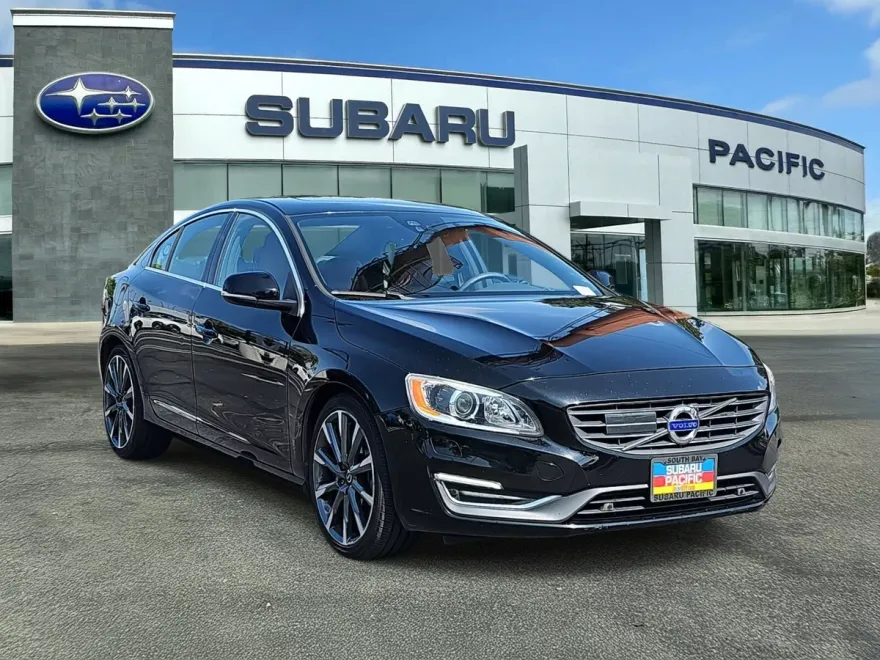 2015 Volvo S60 T5 Platinum photo 1