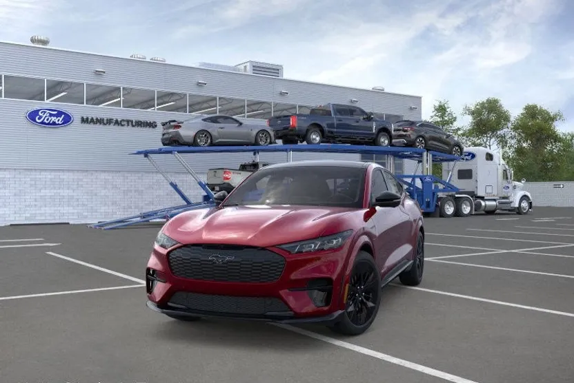 2025 Ford Mustang Mach-E GT photo 1