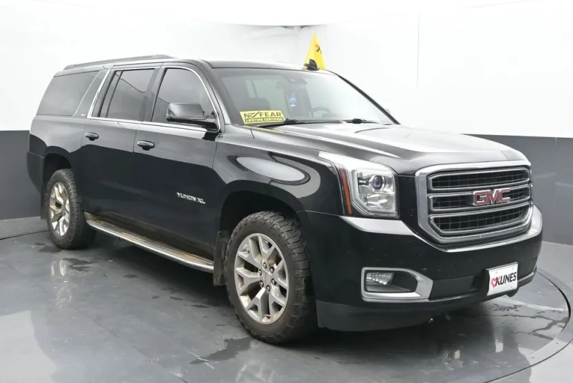 2015 Gmc Yukon XL SLT 1500 photo 1