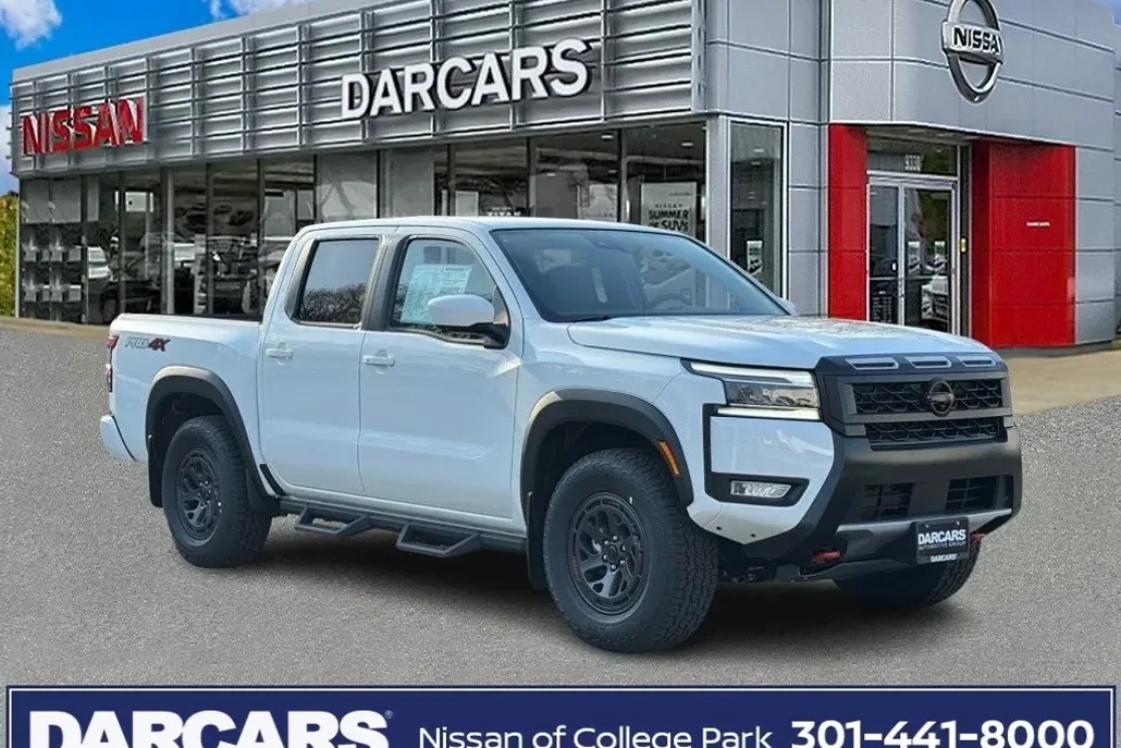 2025 Nissan Frontier PRO-4X photo 1