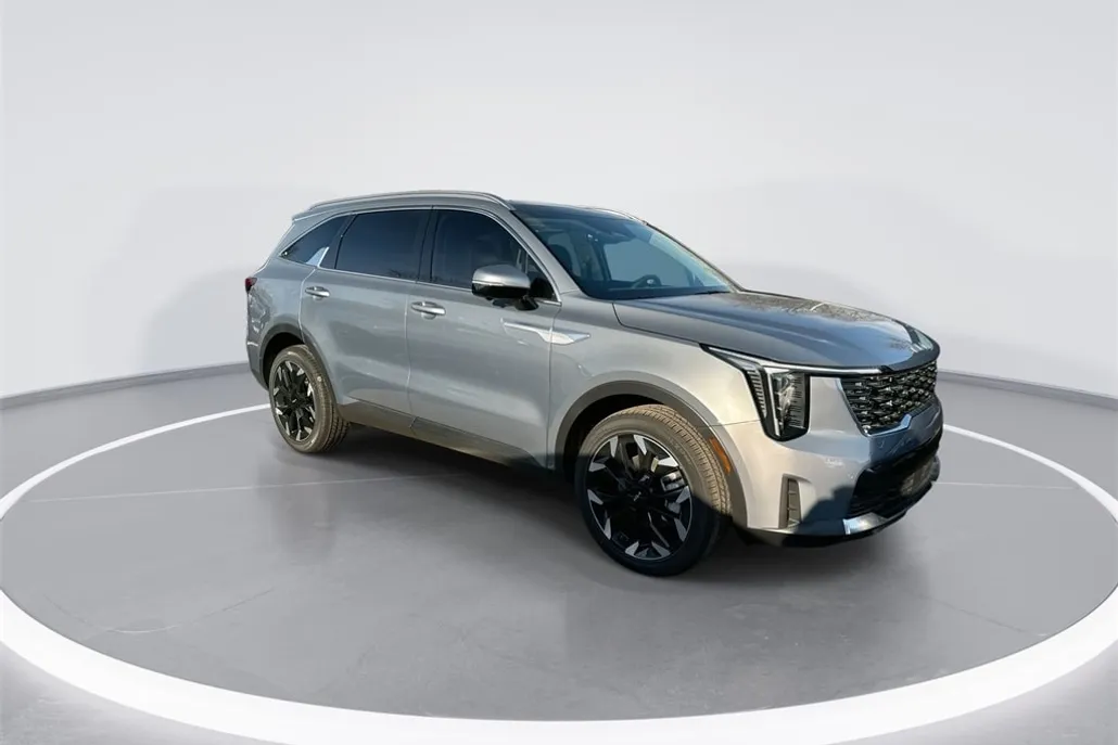 2025 Kia Sorento SX photo 1