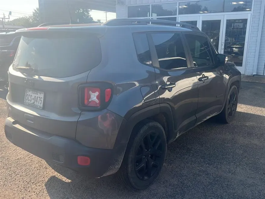 2018 Jeep Renegade Latitude North Edition photo 1