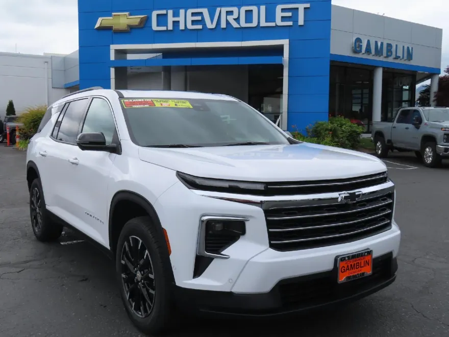 2025 Chevrolet Traverse photo 1