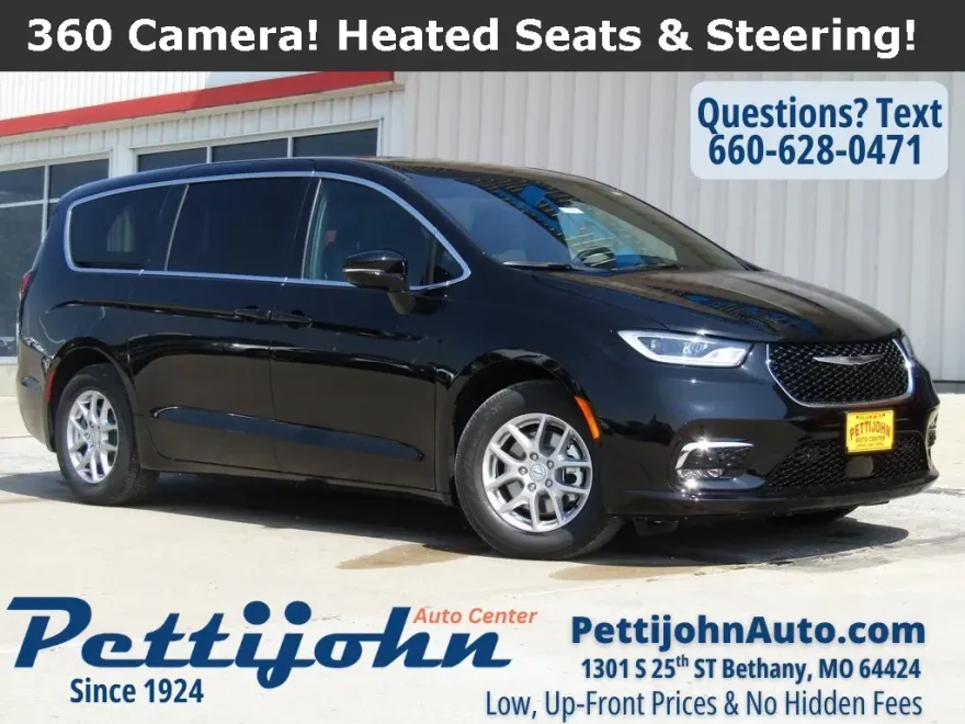 2026 Chrysler Pacifica photo 1