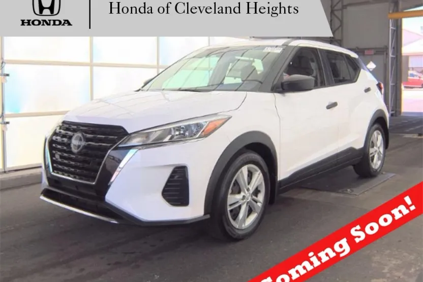 2023 Nissan Kicks S photo 1