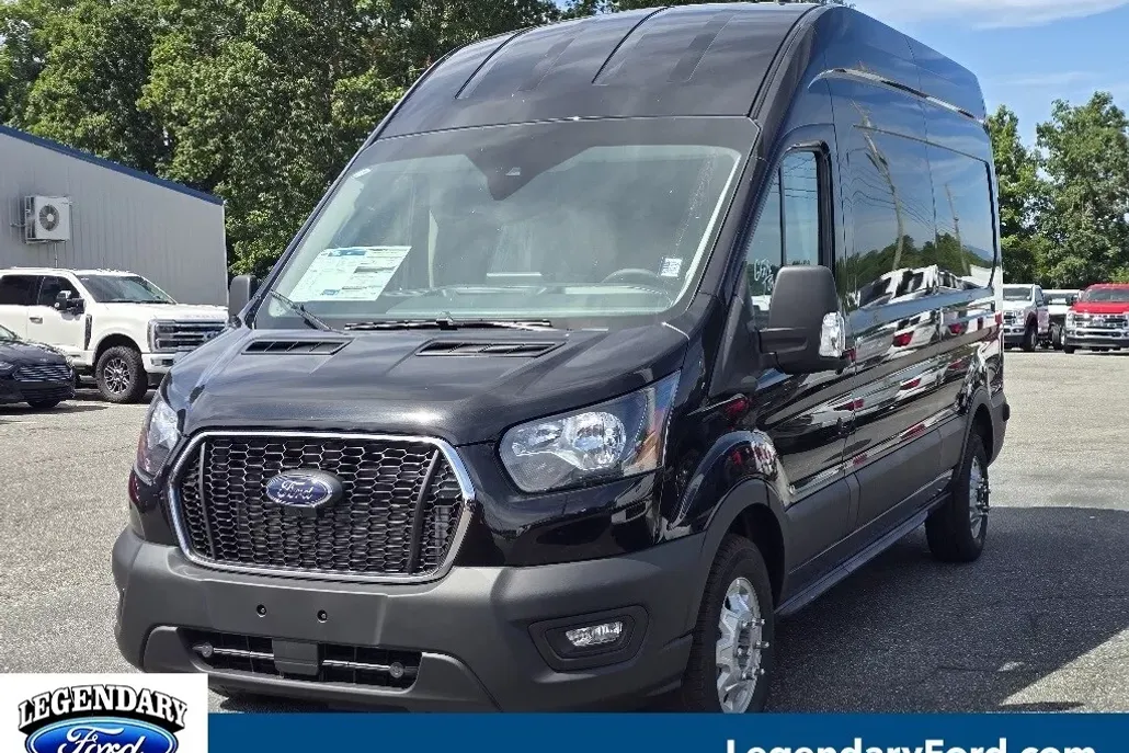 2025 Ford Transit photo 1