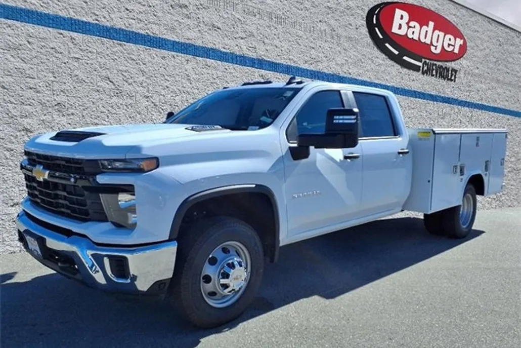 2025 Chevrolet Silverado 3500HD Work Truck photo 1