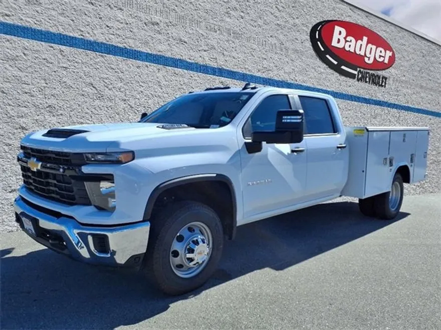 2025 Chevrolet Silverado 3500HD Work Truck photo 1