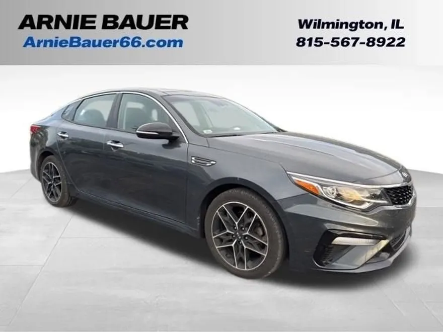 2020 Kia Optima SE photo 1