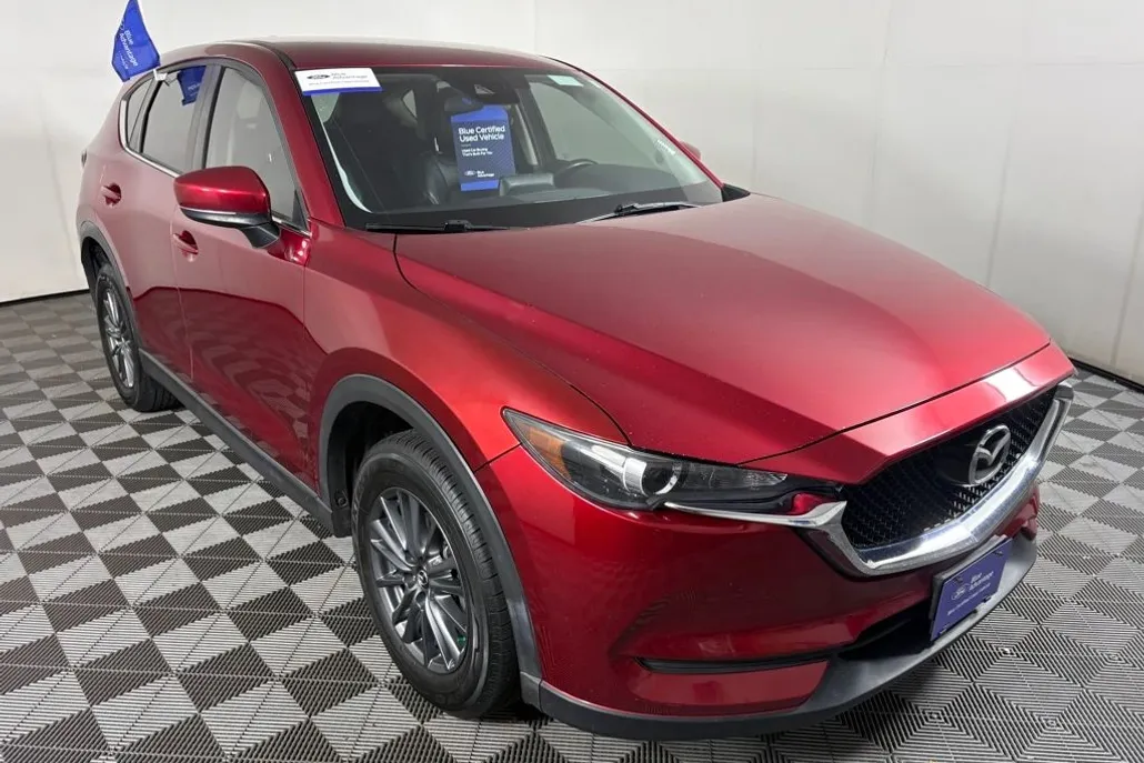 2017 Mazda CX-5 Touring photo 1