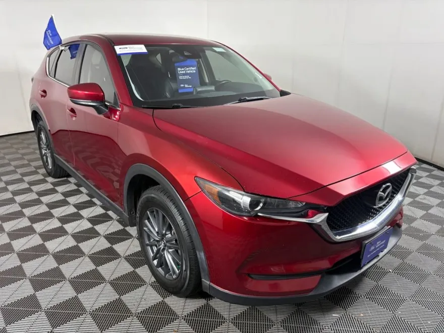 2017 Mazda CX-5 Touring photo 1