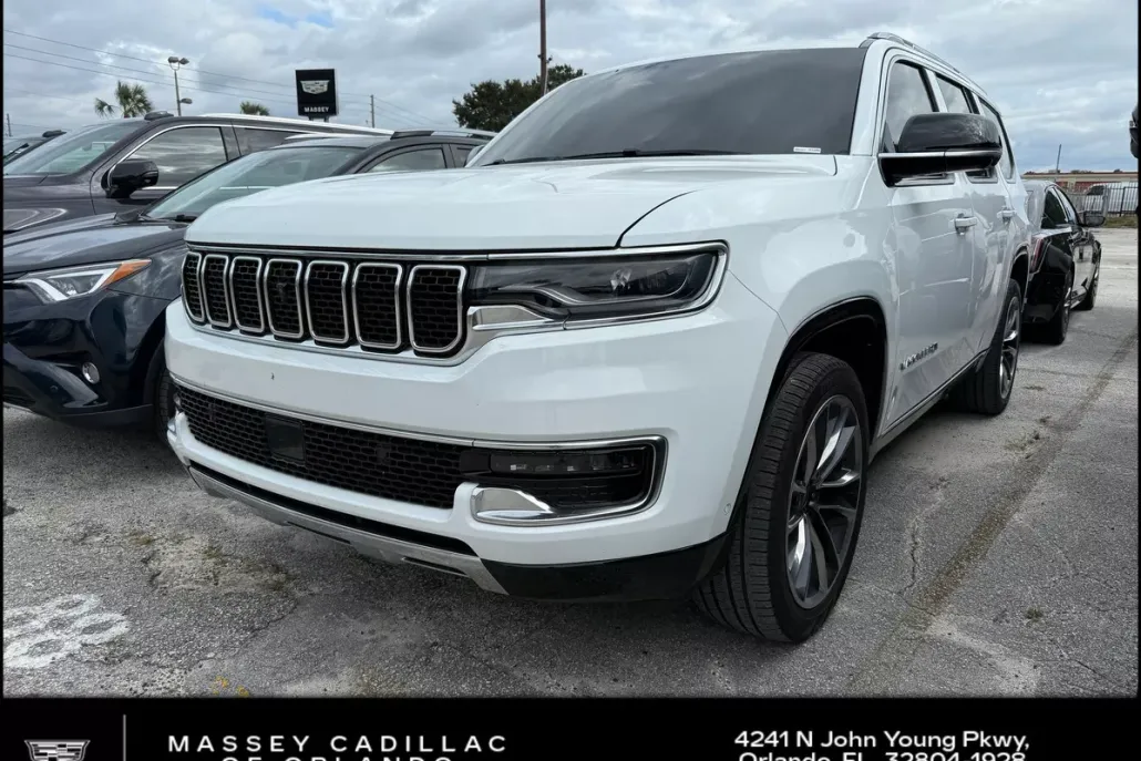 2023 Jeep Wagoneer Series III photo 1