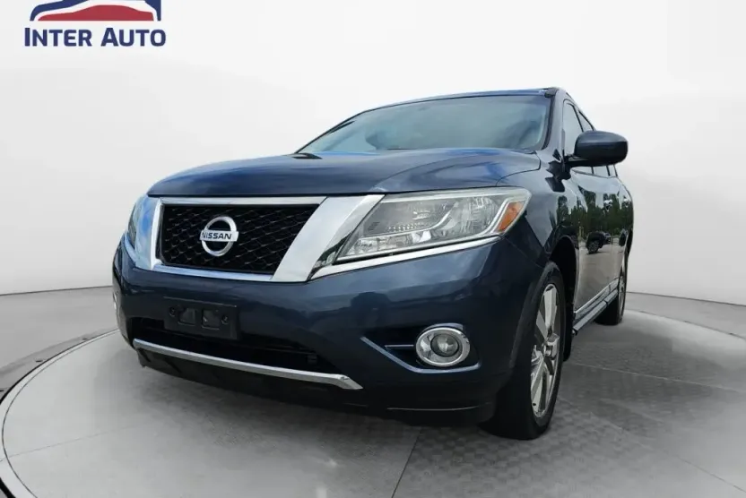 2014 Nissan Pathfinder Platinum photo 1