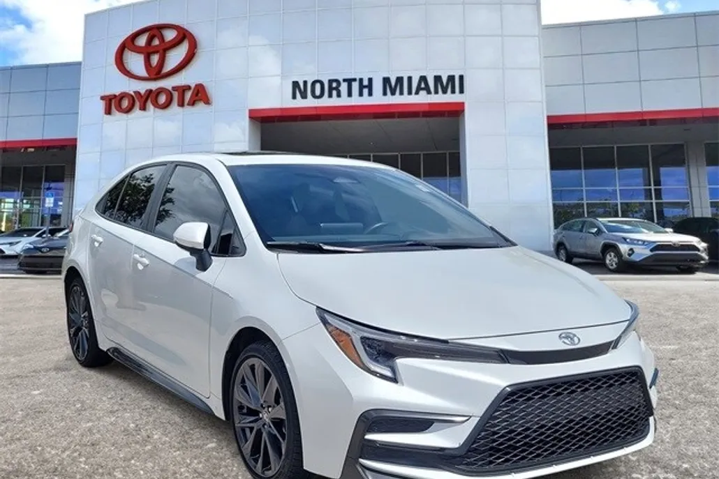 2024 Toyota Corolla SE Premium photo 1