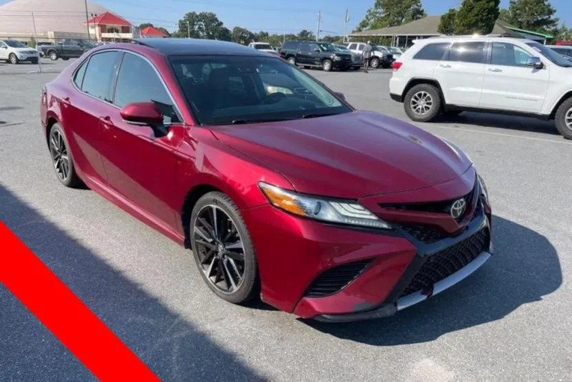 2018 Toyota Camry XSE V6 photo 1