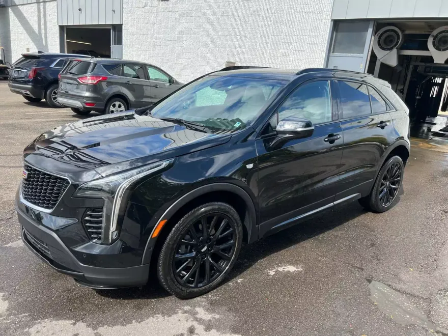 2022 Cadillac XT4 Sport photo 1
