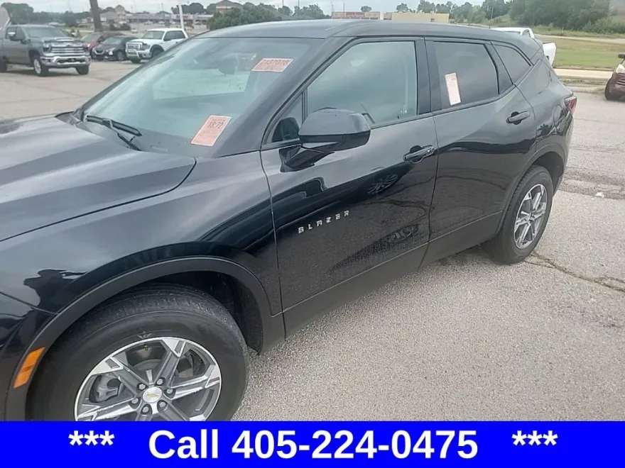 2023 Chevrolet Blazer 2LT photo 1
