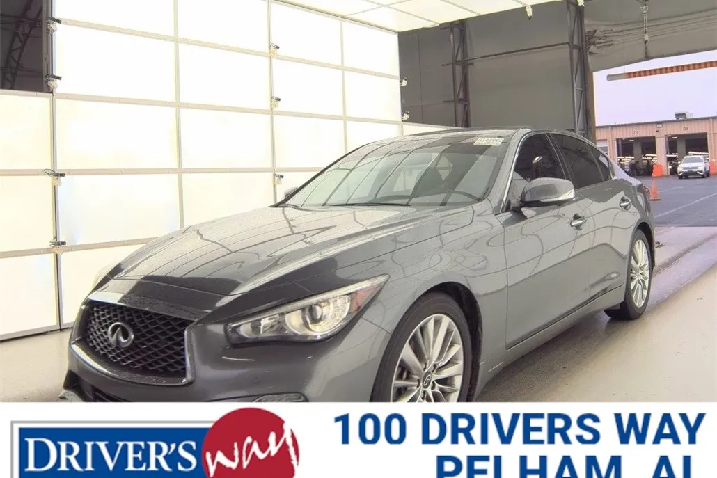 2022 Infiniti Q50 LUXE photo 1