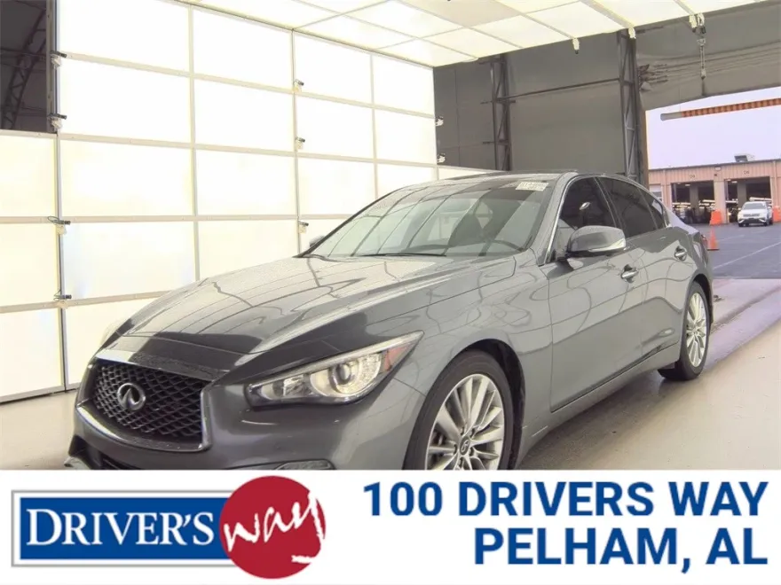 2022 Infiniti Q50 LUXE photo 1