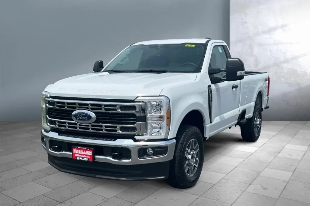 2025 Ford F-350 XLT photo 1