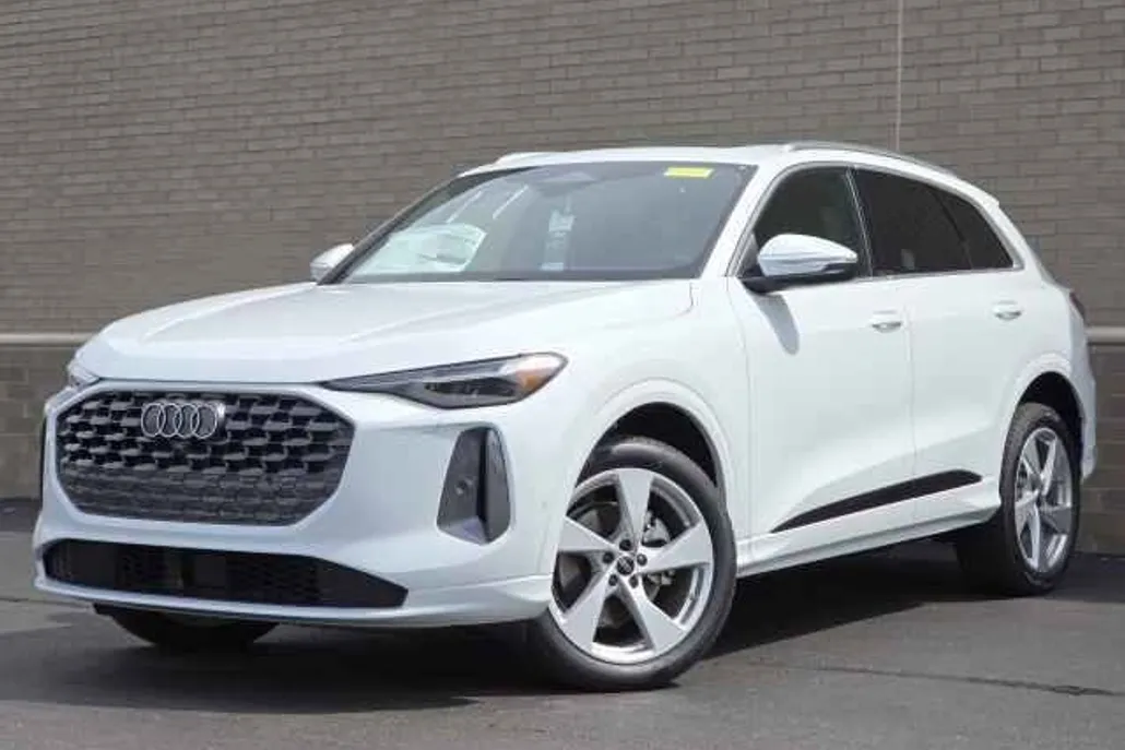 2025 Audi Q5 2.0T Premium Plus photo 1