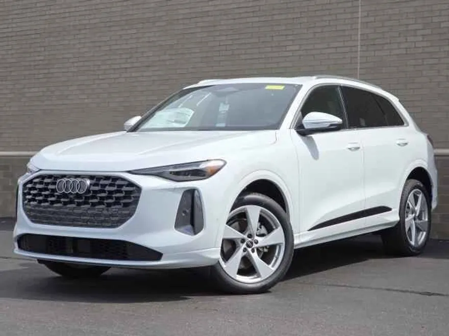 2025 Audi Q5 2.0T Premium Plus photo 1