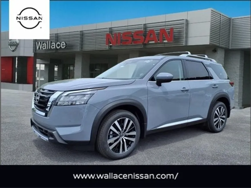 2025 Nissan Pathfinder Platinum photo 1