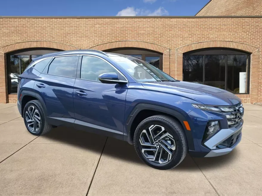2025 Hyundai Tucson Limited photo 1