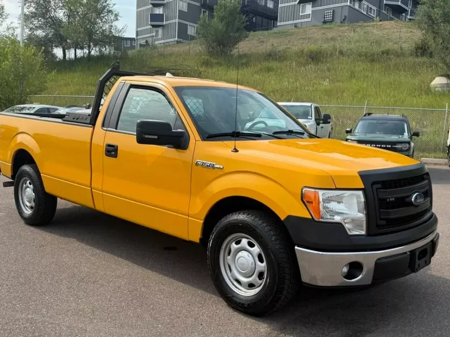 2013 Ford F-150 XL photo 1