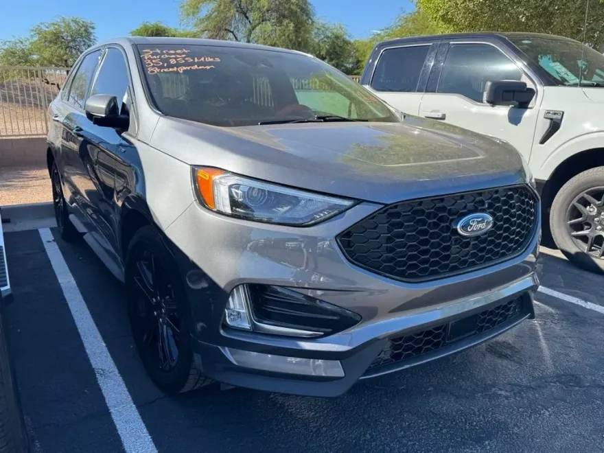 2022 Ford Edge ST-Line photo 1