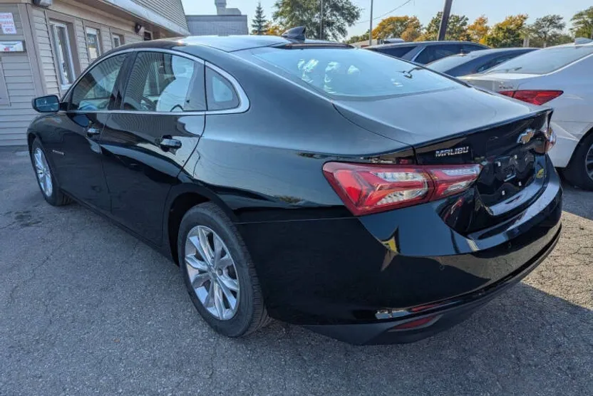 2020 Chevrolet Malibu 1LT photo 1
