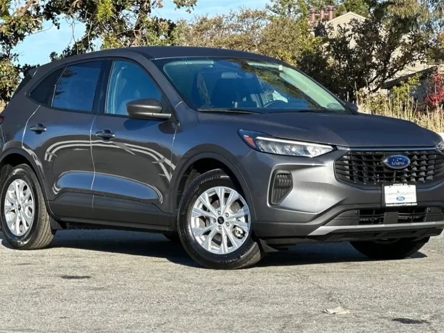 2025 Ford Escape Active photo 1
