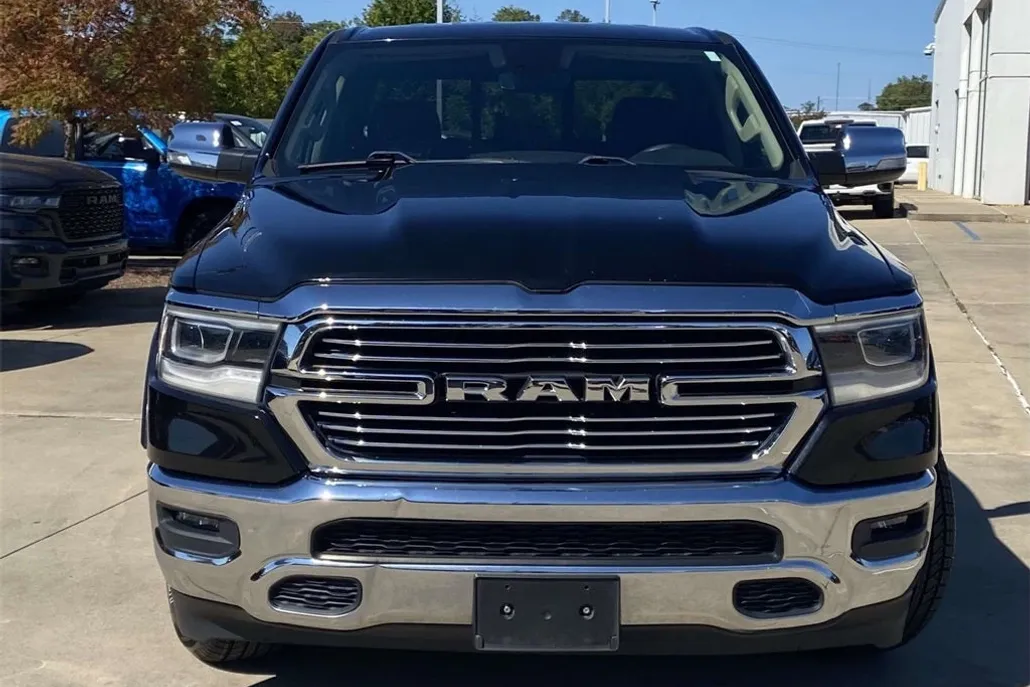 2019 Ram 1500 Laramie photo 1