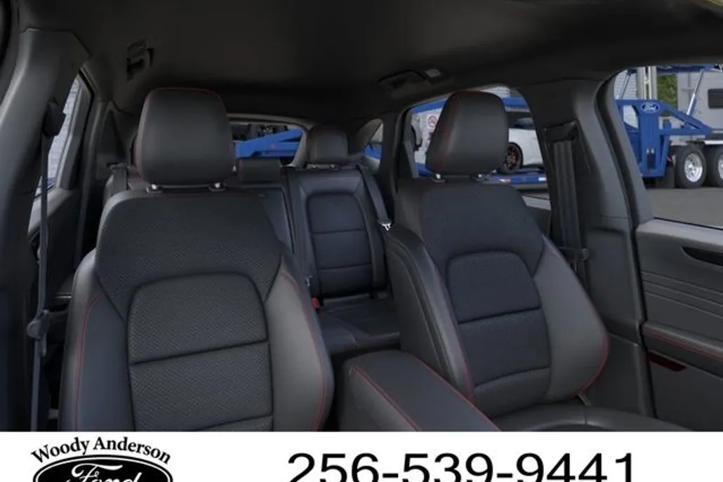 2025 Ford Escape ST-Line photo 1