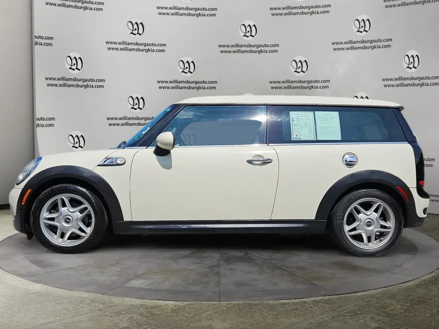2010 Mini Cooper S photo 1