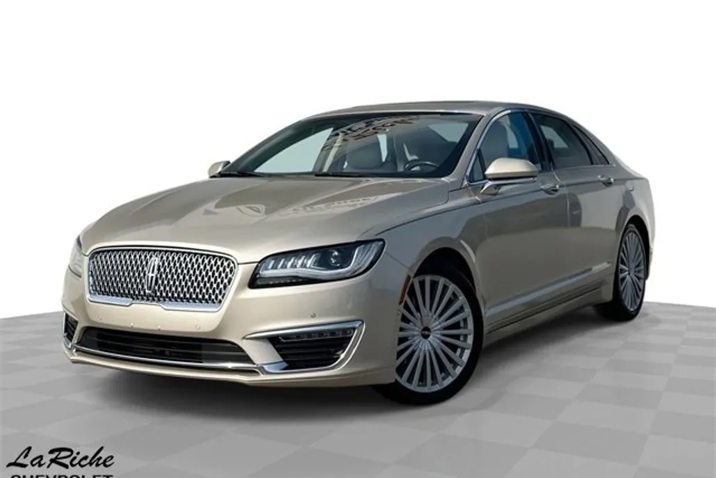 2017 Lincoln MKZ Reserve photo 1
