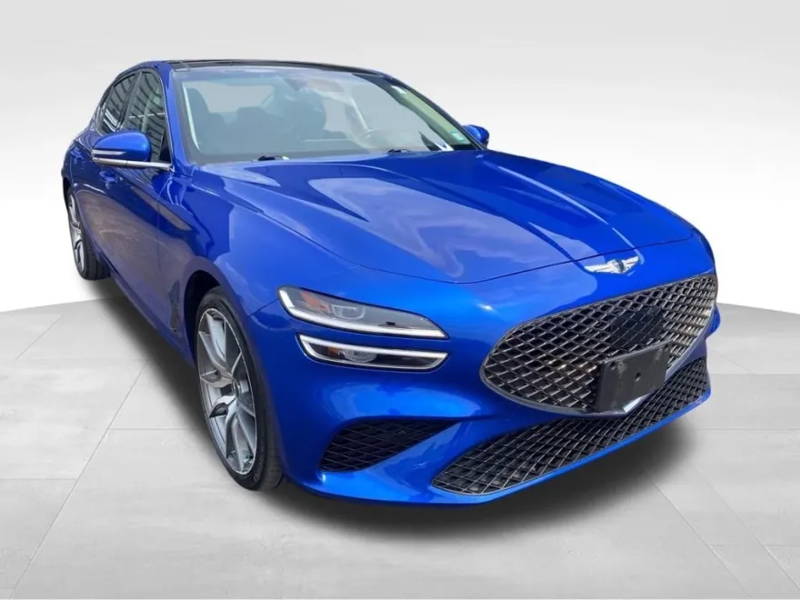 2022 Genesis G70 2.0T Prestige photo 1
