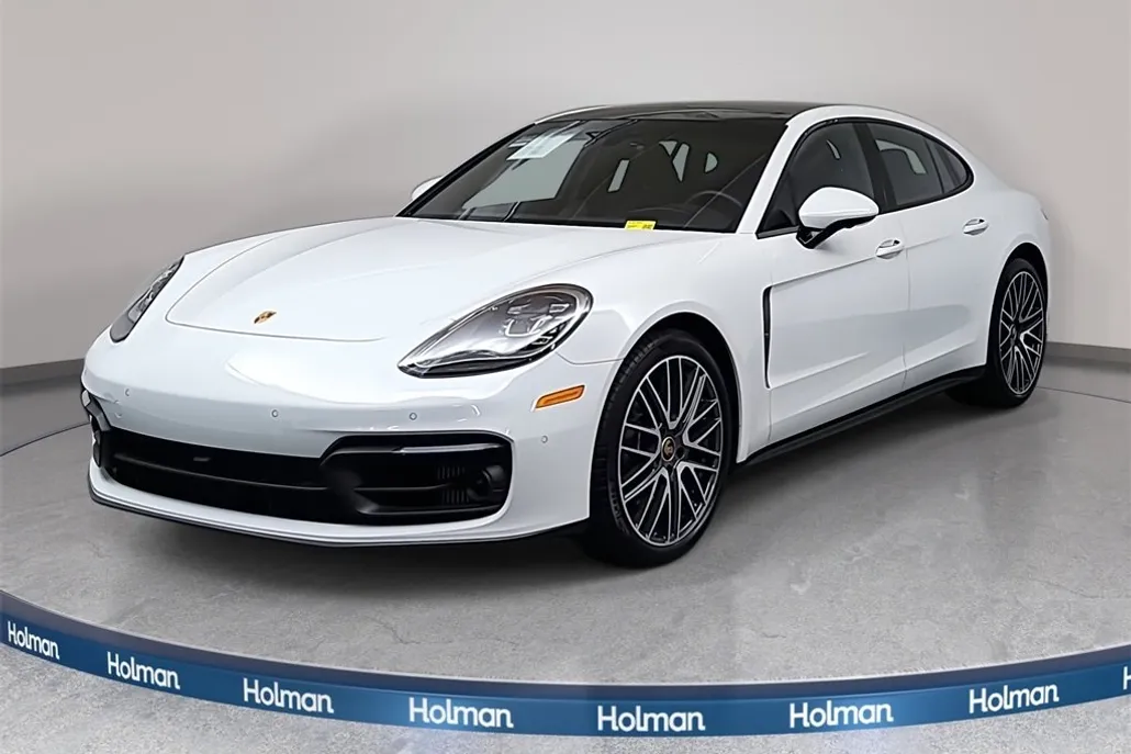 2023 Porsche Panamera 4 Platinum photo 1