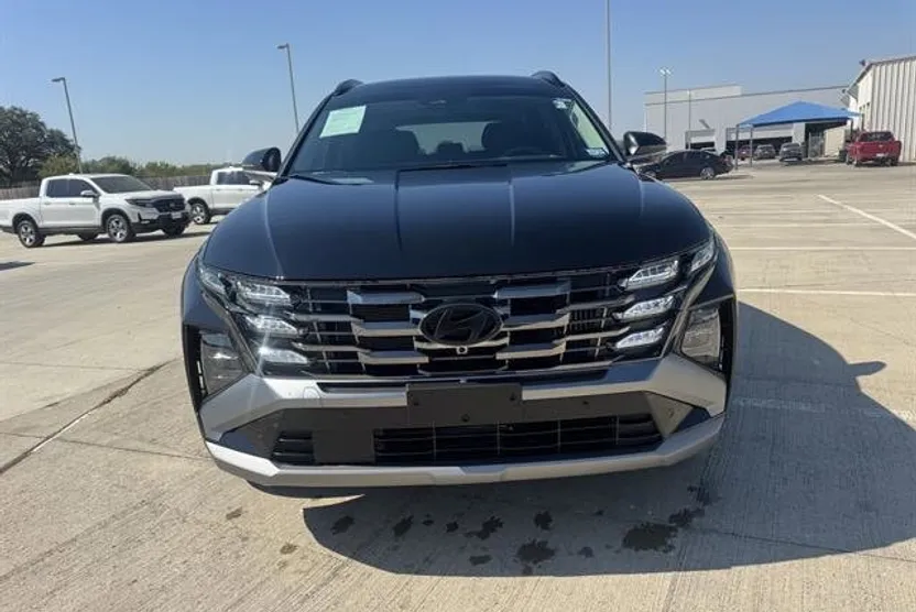2025 Hyundai Tucson Hybrid Limited photo 1