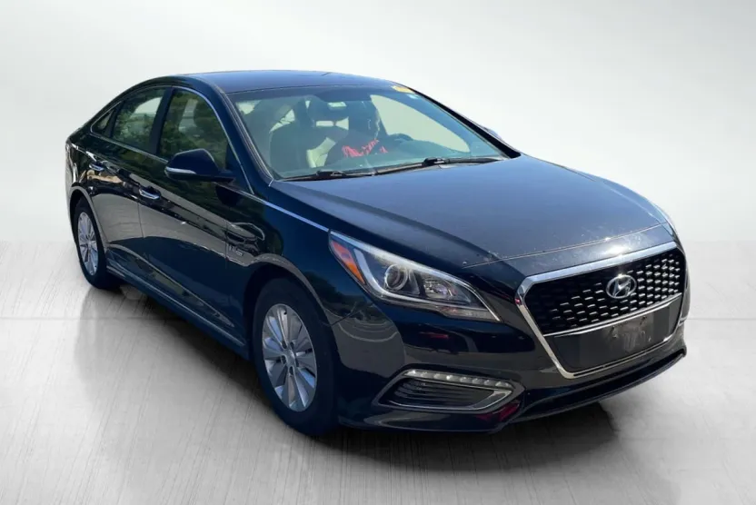 2017 Hyundai Sonata Hybrid SE photo 1
