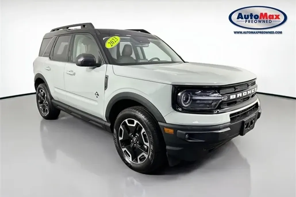 2023 Ford Bronco Sport Outer Banks photo 1