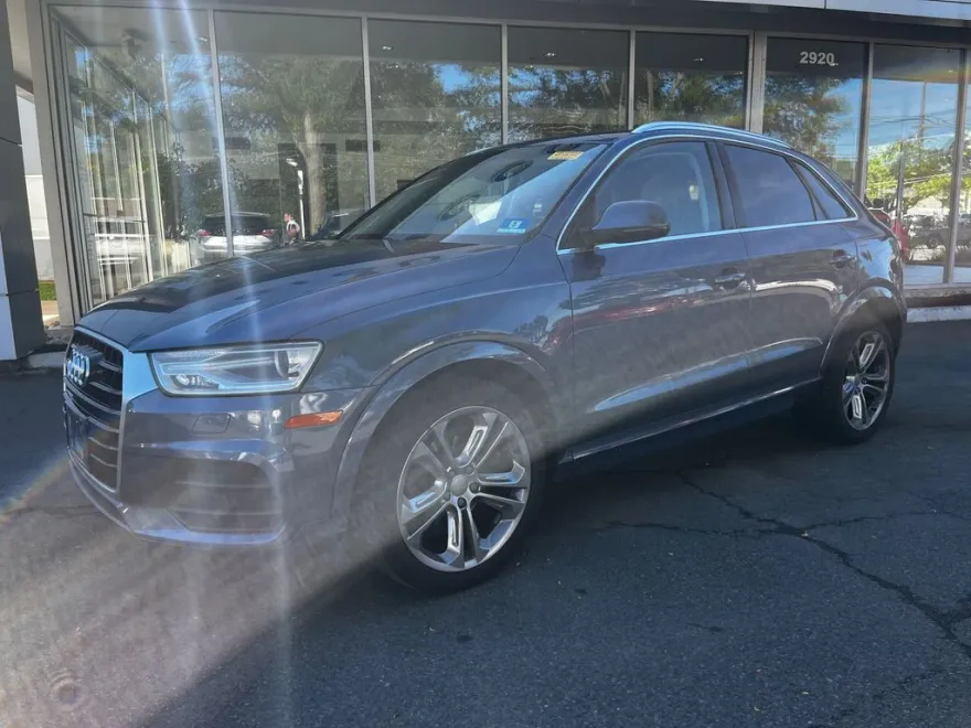 2017 Audi Q3 Premium Plus photo 1