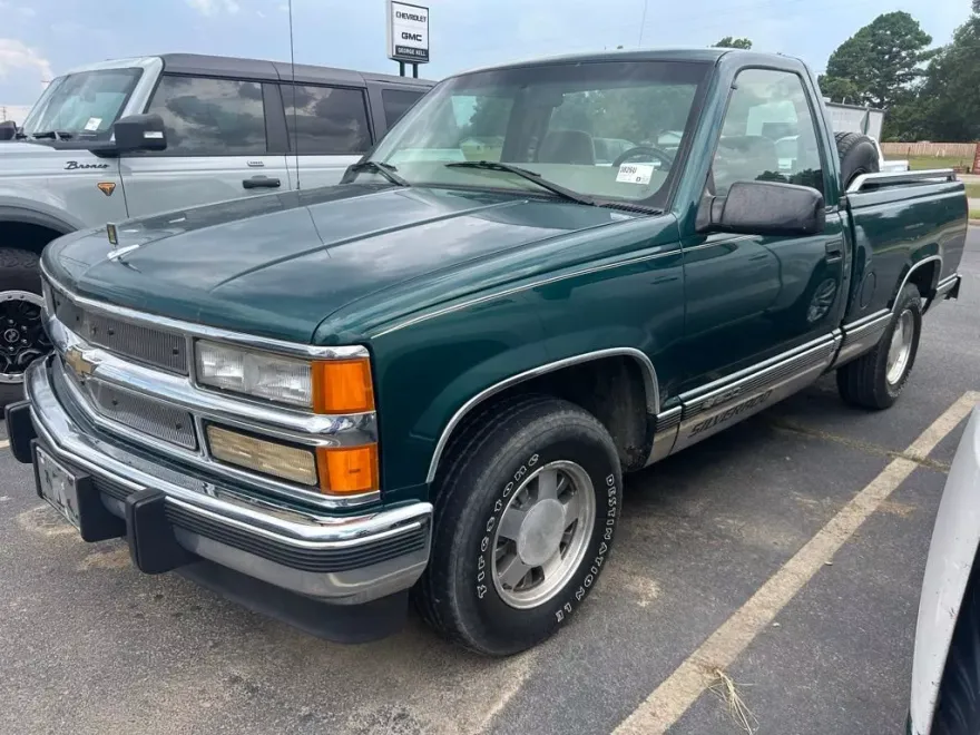 1997 Chevrolet Silverado 1500 Sportside photo 1