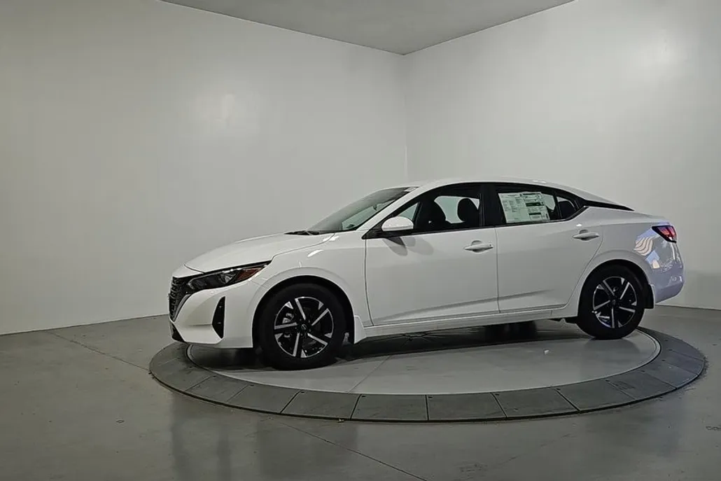 2025 Nissan Sentra SV photo 1