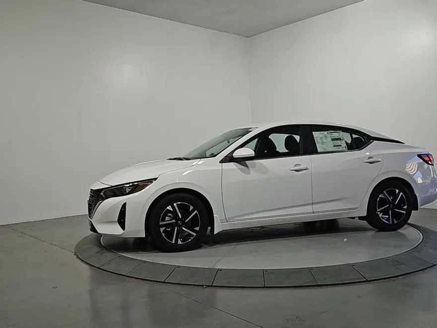 2025 Nissan Sentra SV photo 1