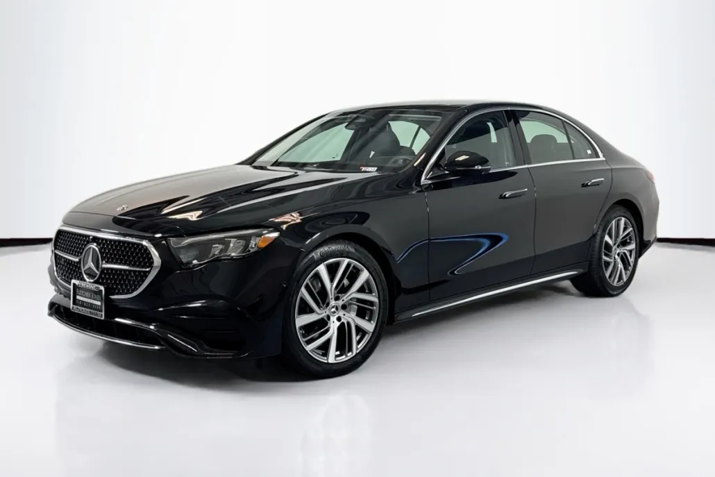 2025 Mercedes Benz E 350 4MATIC Sedan photo 1