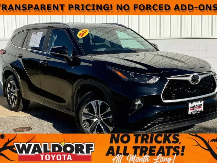 2024 Toyota Highlander XLE photo 1