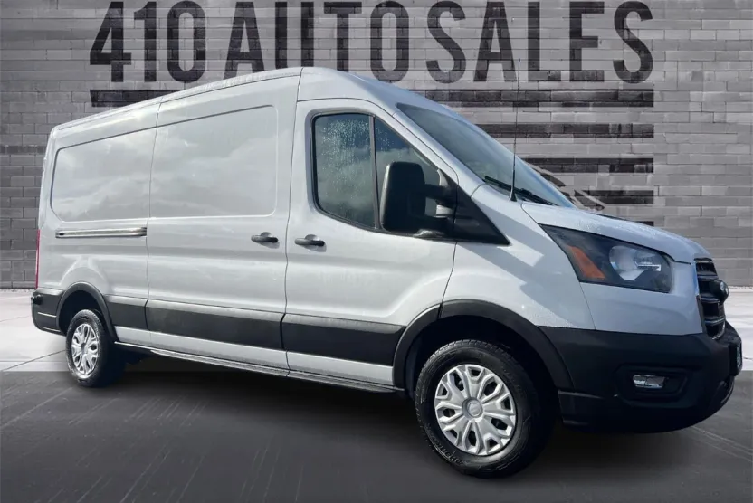 2022 Ford Transit photo 1