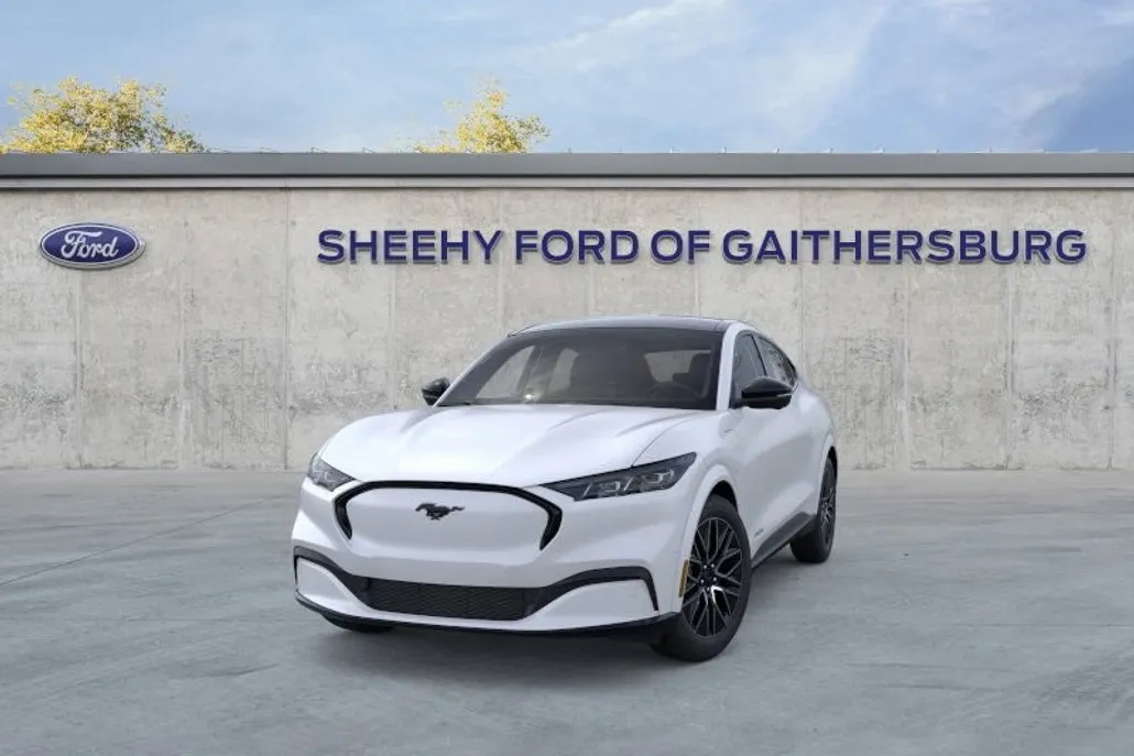 2025 Ford Mustang Mach-E Premium photo 1
